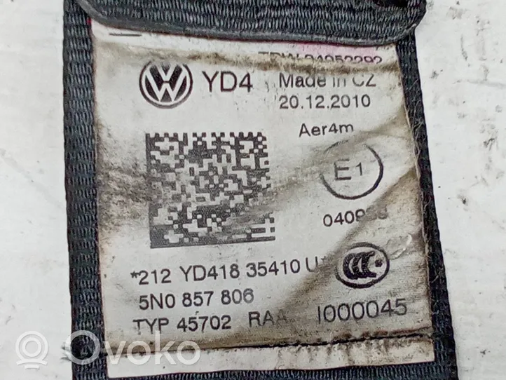 Volkswagen Tiguan Pas bezpieczeństwa fotela tylnego 5N0857806