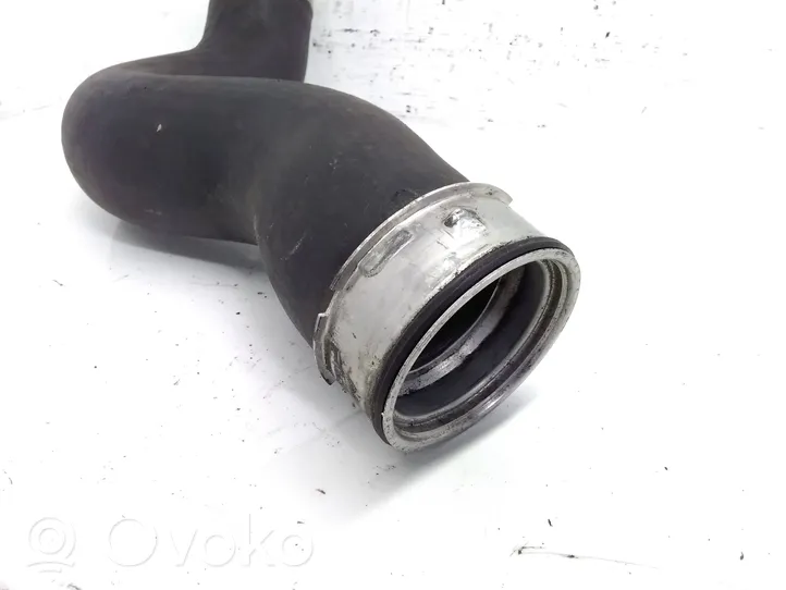 BMW X5 E70 Tube d'admission de tuyau de refroidisseur intermédiaire 8515639