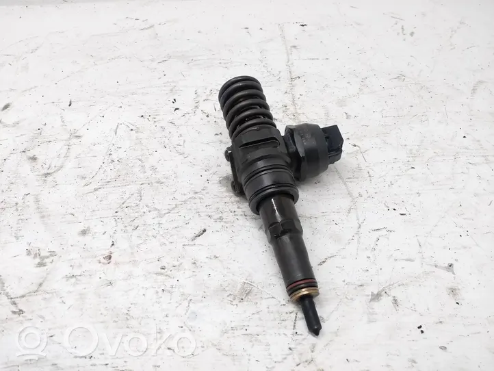 Volkswagen Caddy Injecteur de carburant 038130073BN