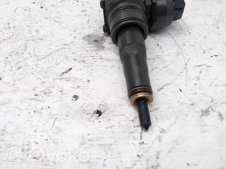 Volkswagen Caddy Fuel injector 038130073BN