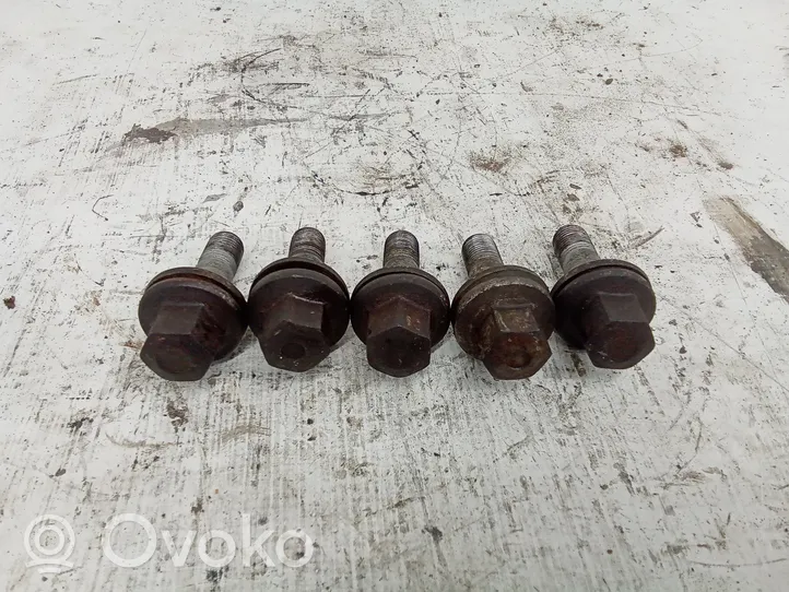 Citroen C4 Grand Picasso Nuts/bolts 