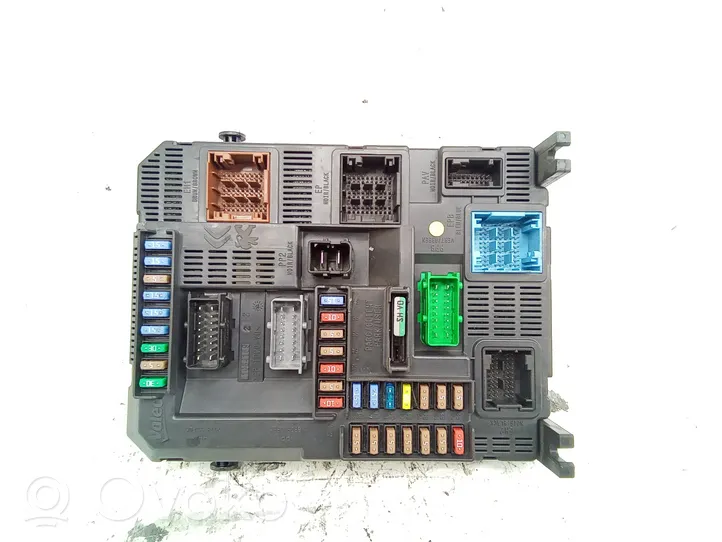 Citroen C4 Grand Picasso Fuse module 9804067480