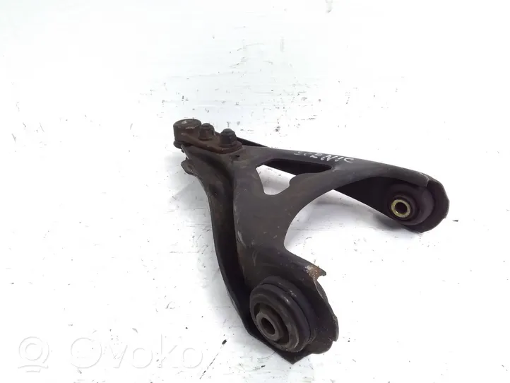 Renault Scenic I Front lower control arm/wishbone 