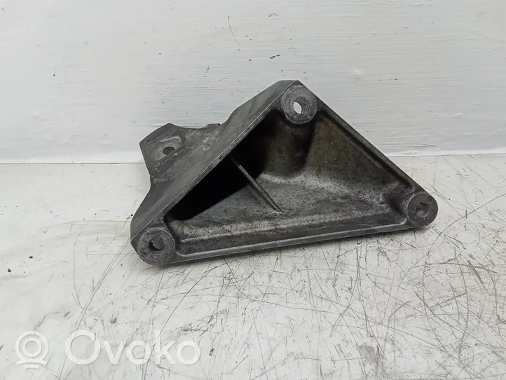 BMW 7 E65 E66 Engine mounting bracket 22116770005