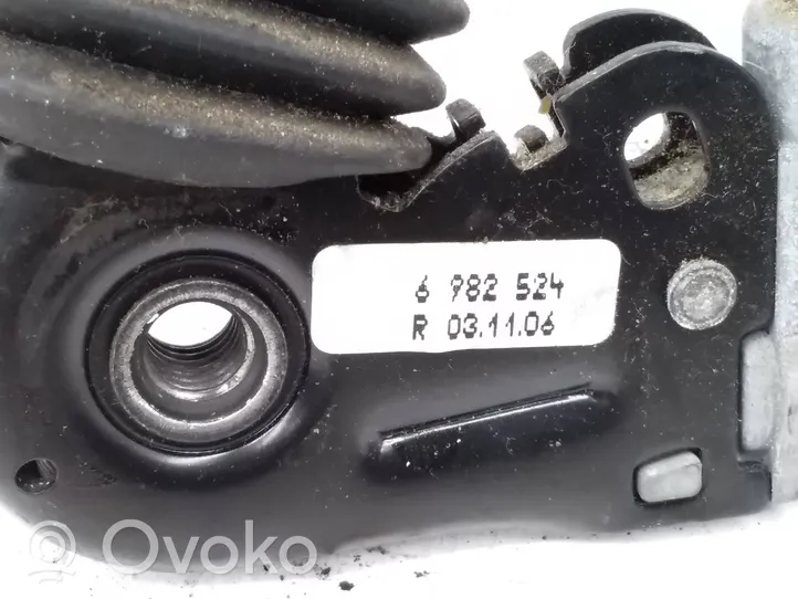 BMW 7 E65 E66 Etuistuimen turvavyön solki 6982524