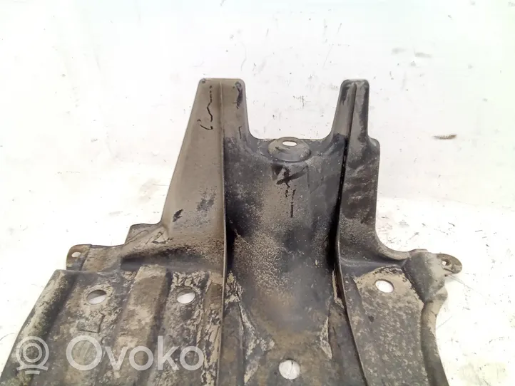 Toyota Avensis T250 Aizmugurējā bufera apakšas aizsargs 5839805020