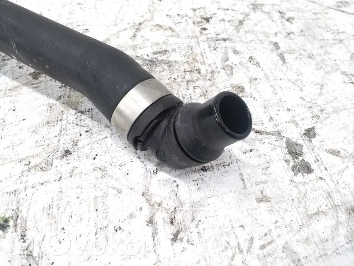 Mercedes-Benz CLS C219 Engine coolant pipe/hose A2118302996