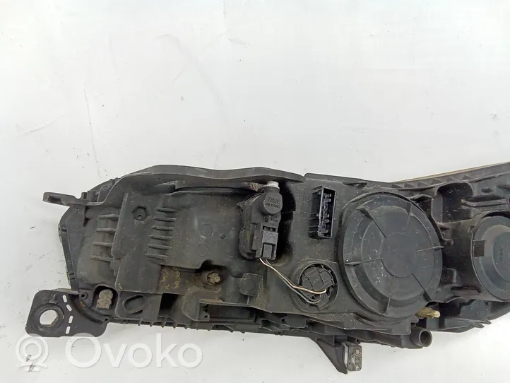 Citroen C5 Lampa przednia 9684845280