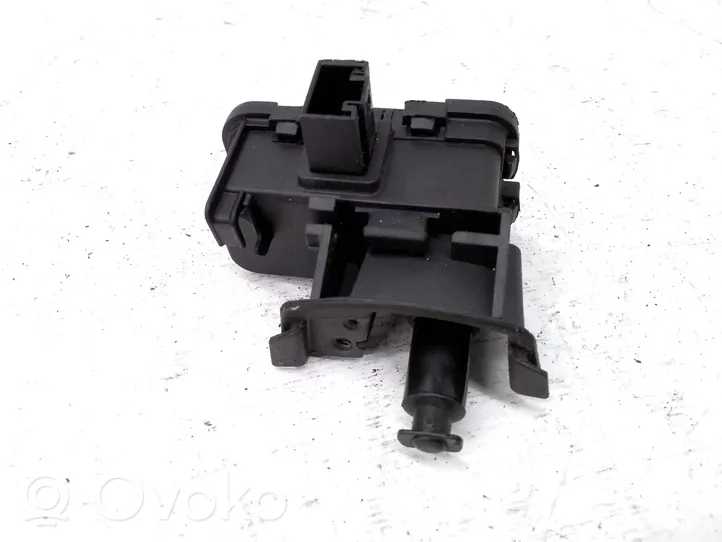 Volkswagen Sharan Schloss Tankdeckel Tankklappe 7N0810773D