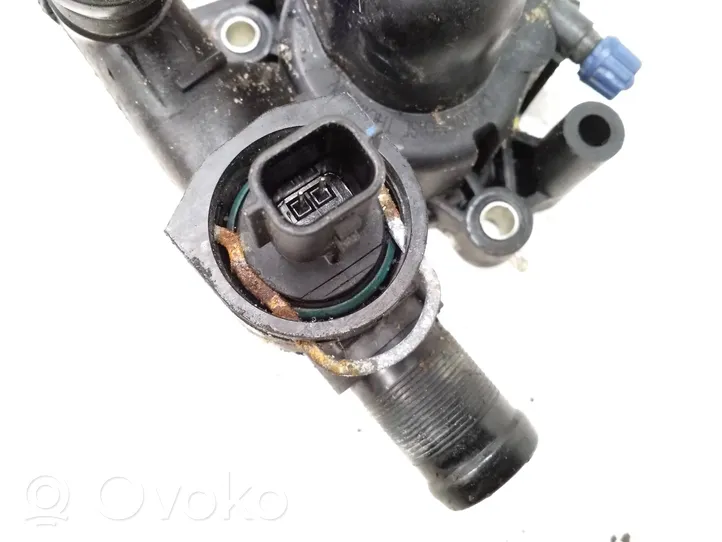 Renault Trafic II (X83) Boîtier de thermostat / thermostat 907243C