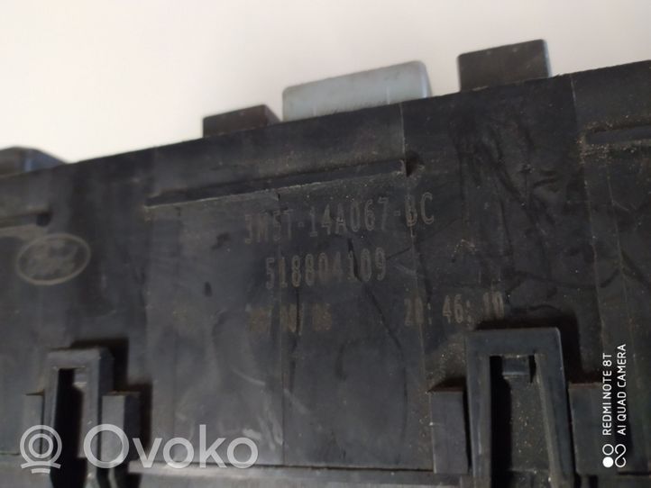 Ford C-MAX I Fuse module 3M5T14A067BC