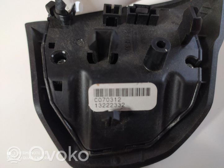 Opel Corsa D Pulsanti/interruttori sul volante 13222332