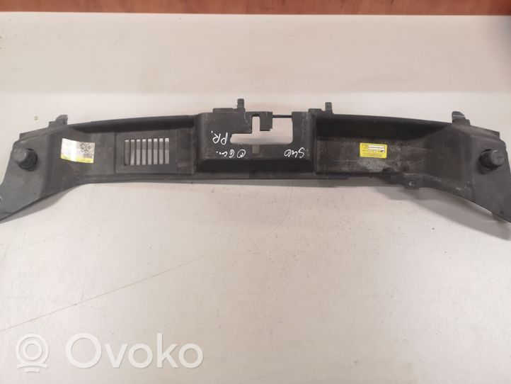 Volvo S40 Viršutinė dalis radiatorių panelės (televizoriaus) 31250176