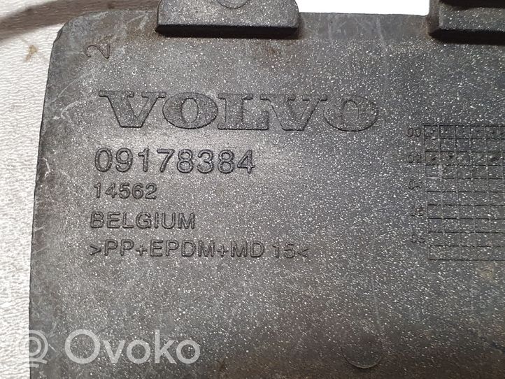 Volvo S60 Capuchon, crochet de remorquage avant 09178384