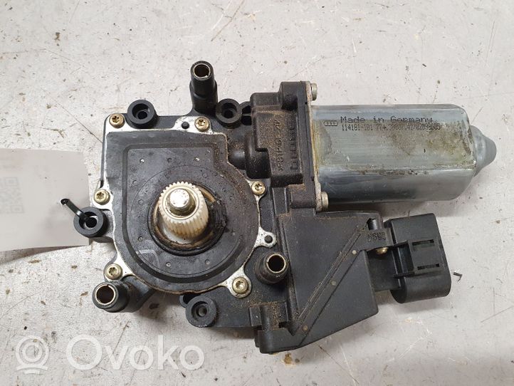 Audi A8 S8 D2 4D Moteur de lève-vitre de porte avant 0536001402