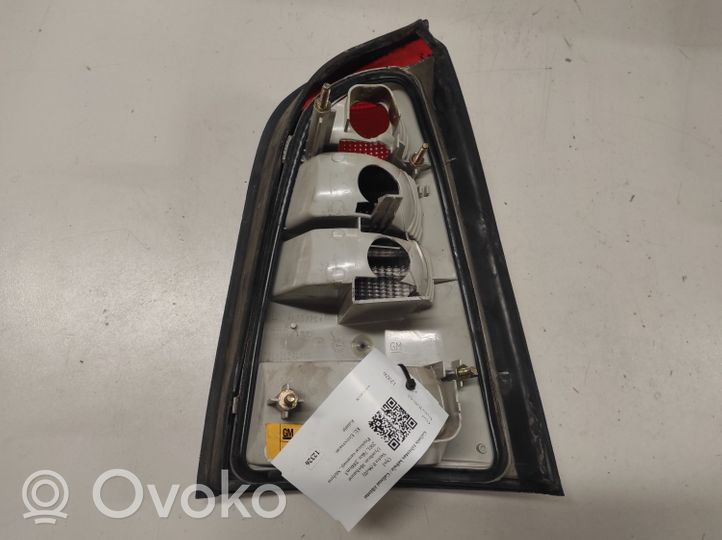 Opel Vectra B Lampa tylna 37650748