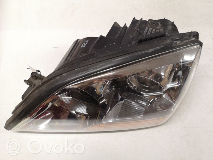 KIA Sorento Faro/fanale 921013E5XX