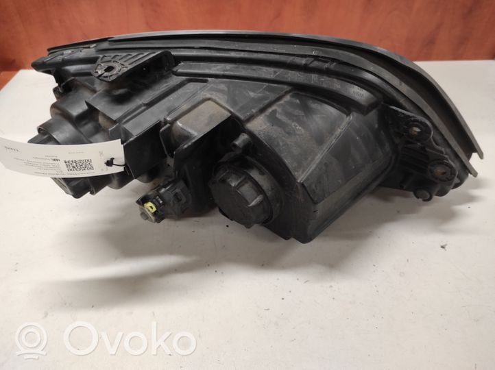 KIA Sorento Faro/fanale 921013E5XX