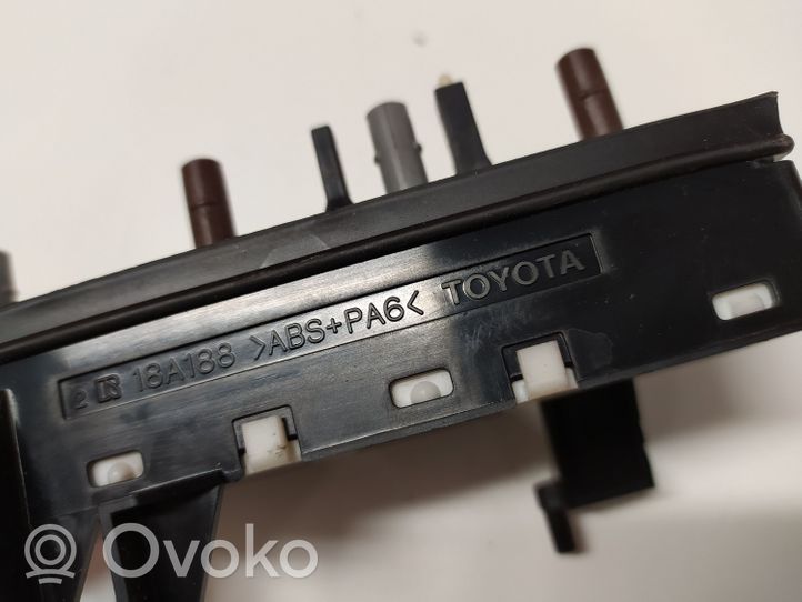 Toyota Avensis T250 Przyciski sterowania fotela 18A188