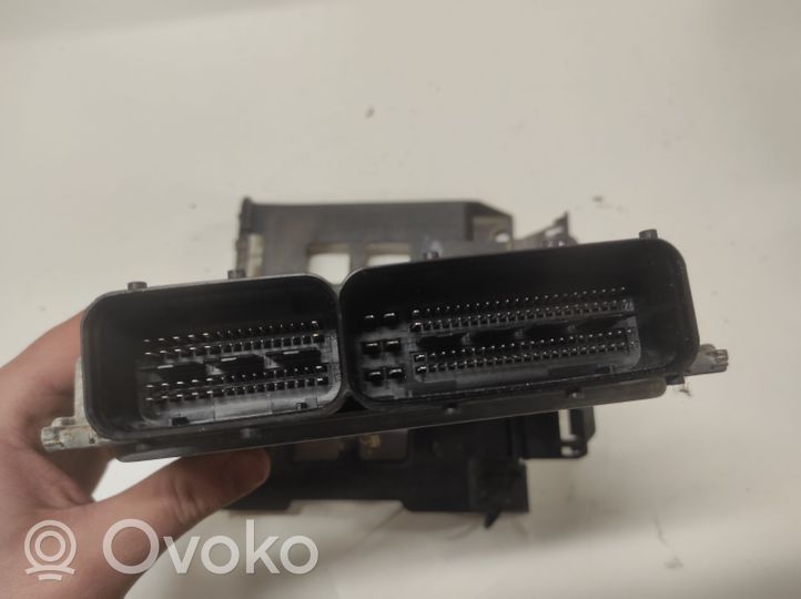 Volkswagen Golf VI Sterownik / Moduł ECU 03L906023B