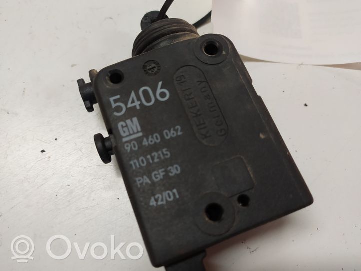 Opel Zafira A Serrure verrouillage de coffre/hayon 90460062