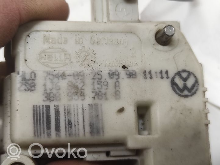 Volkswagen Golf IV Tailgate boot lock/latch motor 1J6862159A