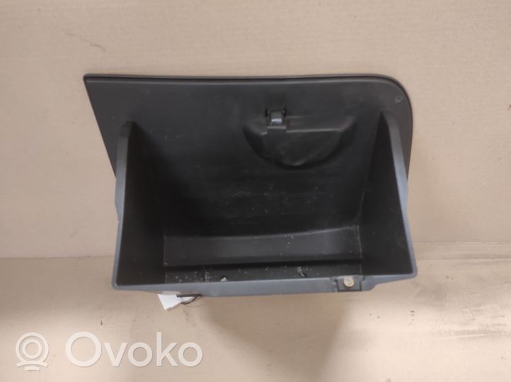 Ford Focus Glove box 98ABA06024