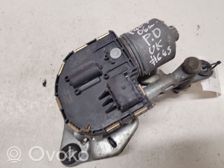 Peugeot 407 Moteur d'essuie-glace 0390241722