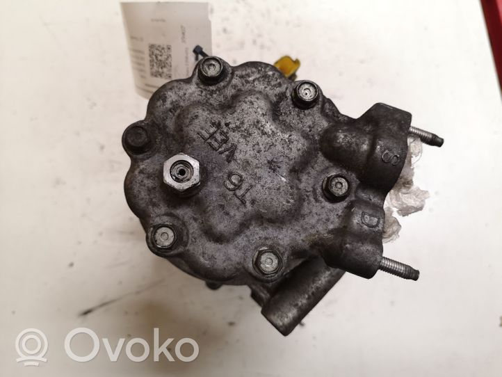 Suzuki Grand Vitara I Ilmastointilaitteen kompressorin pumppu (A/C) 9520069KA0