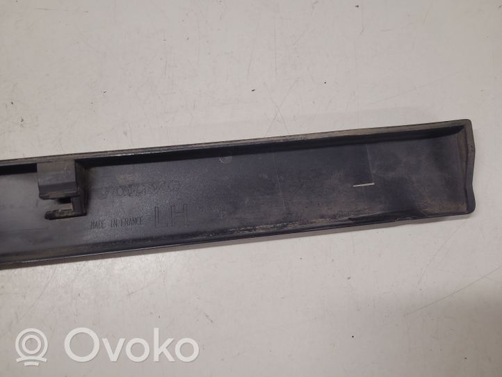 Volvo V70 Takaoven lista (muoto) 30648375