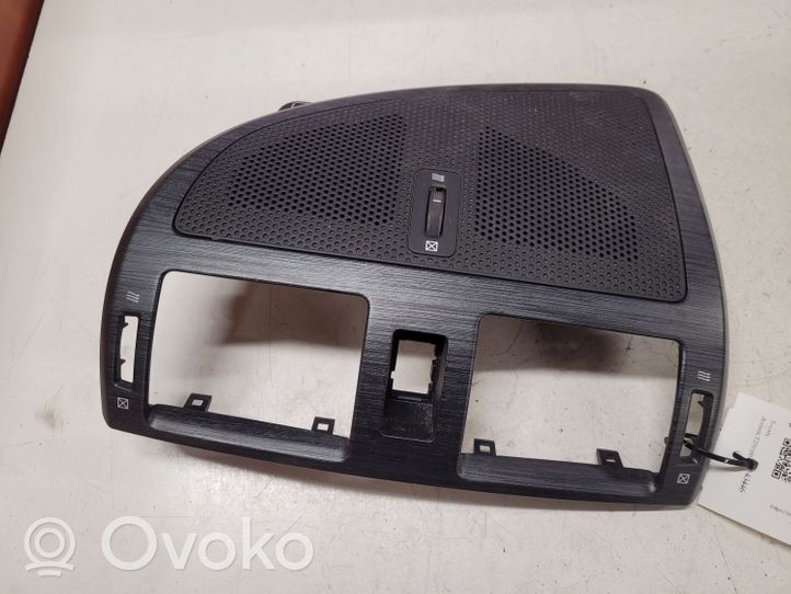 Toyota Avensis T270 Griglia di ventilazione centrale cruscotto 55670051