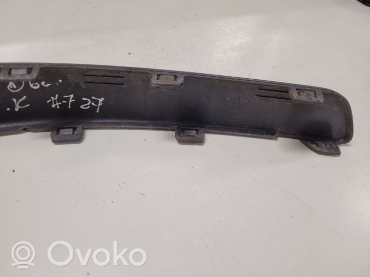 Volvo V70 Modanatura separatore del paraurti anteriore 08693169