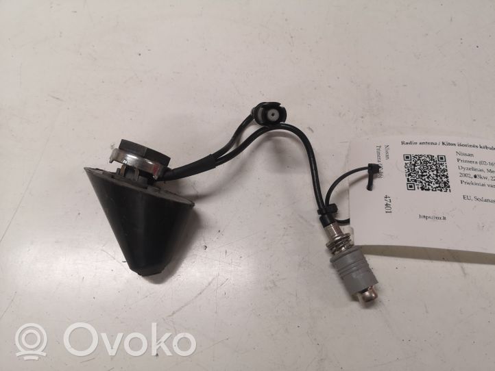 Nissan Primera Radion antenni 28216AV700