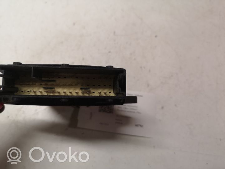 Opel Signum Centralina/modulo portiere 13193369