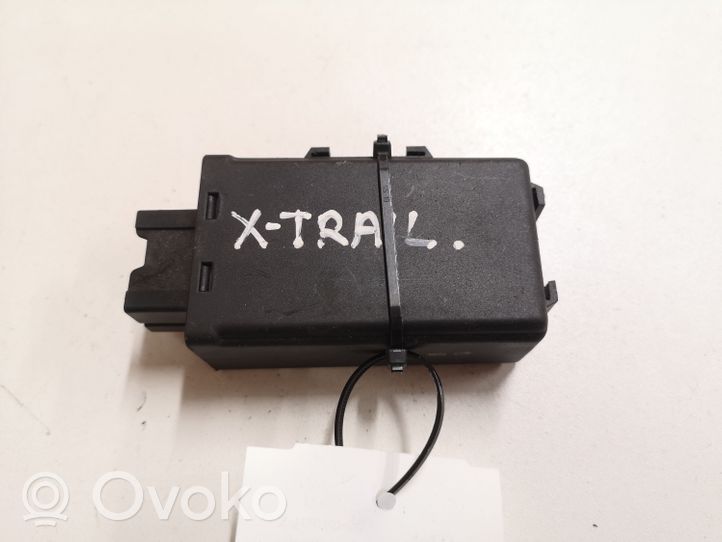 Nissan X-Trail T30 Beraktės sistemos KESSY (keyless) valdymo blokas/ modulis 285963Y50