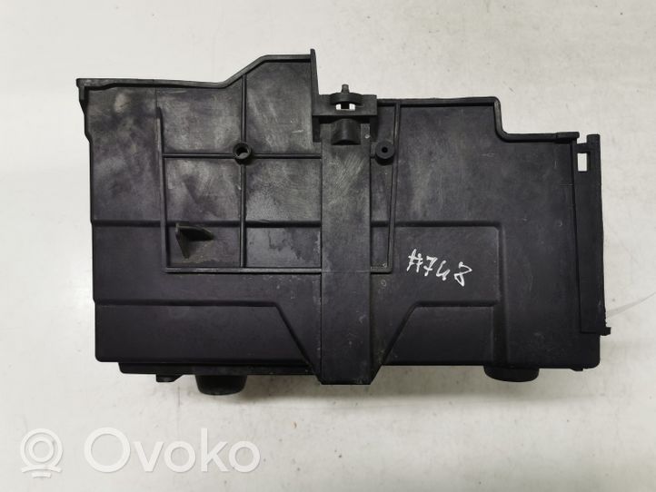Ford C-MAX I Vassoio scatola della batteria 4M5110723BC