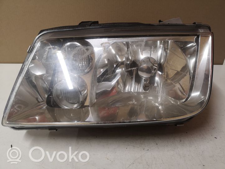 Volkswagen Bora Lampa przednia 96359700L