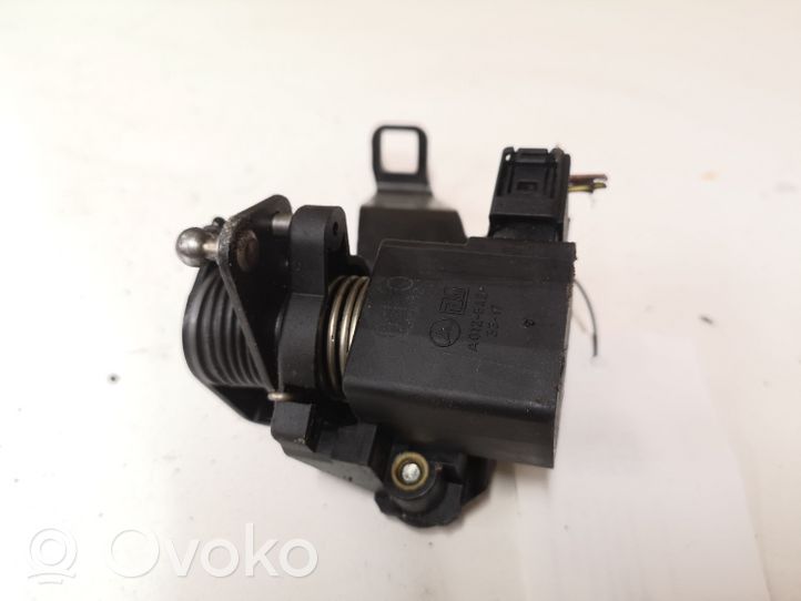 Mercedes-Benz CLK A208 C208 Throttle position sensor A012542