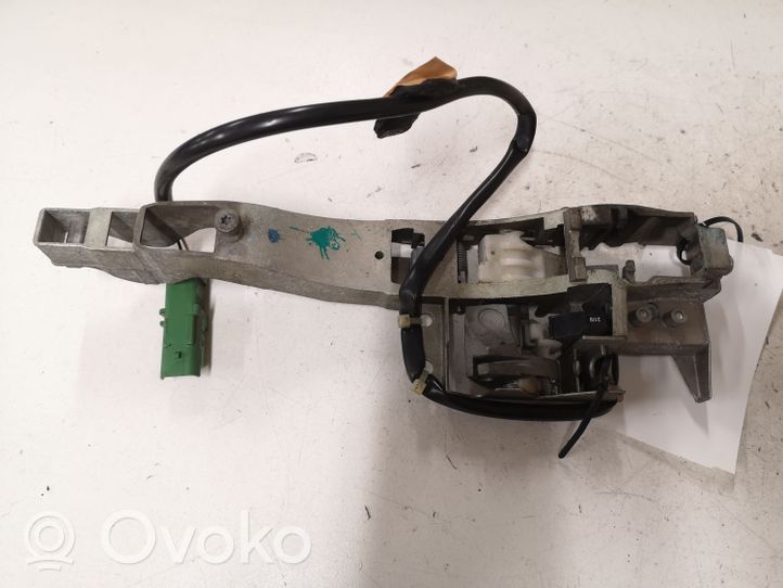 Citroen C6 Takaoven ulkokahvan kehys 9682508080