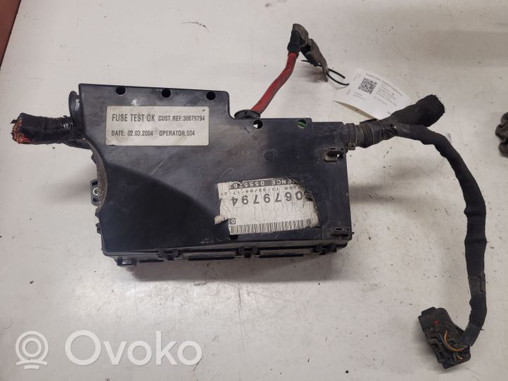 Volvo V50 Ramka / Moduł bezpieczników 30679794