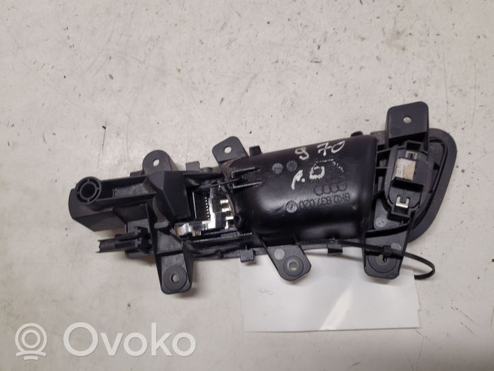 Audi A4 S4 B8 8K Etuoven sisäkahva 8K0837020