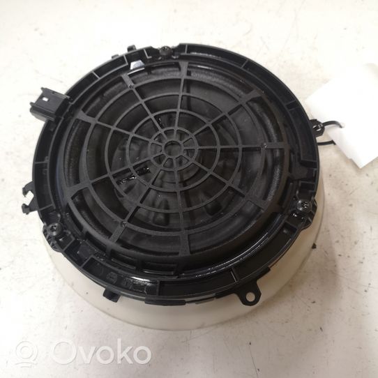 Citroen C4 Cactus Garsiakalbis (-iai) galinėse duryse 9810918080