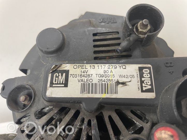 Opel Astra H Generatore/alternatore 13117279YQ