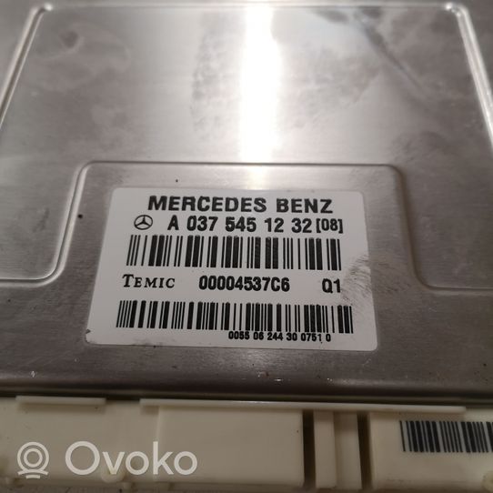 Mercedes-Benz E W211 Pakabos valdymo blokas A0375451232