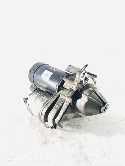 Opel Astra H Starter motor FAF1016C031