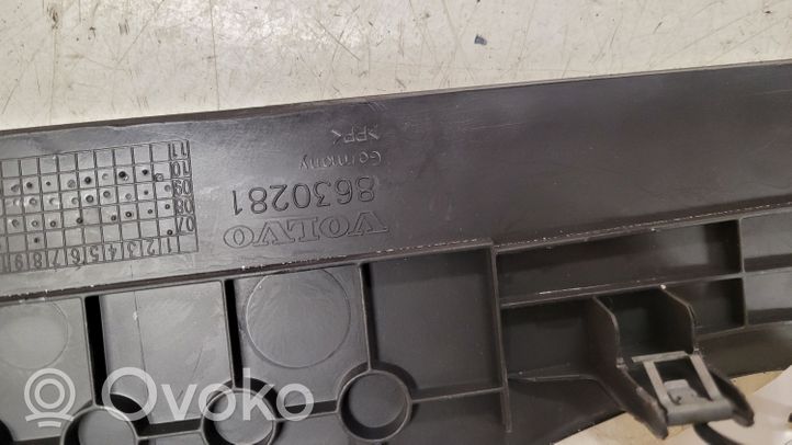 Volvo XC60 Centre console side trim front 8630281