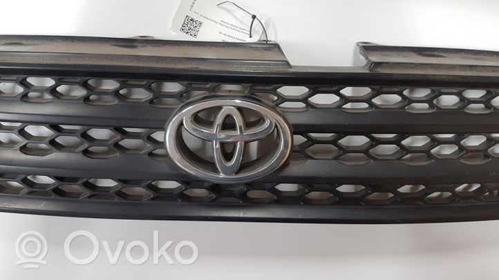 Toyota RAV 4 (XA20) Grille de calandre avant 