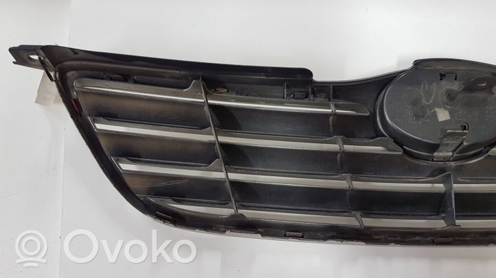 Toyota Corolla E120 E130 Atrapa chłodnicy / Grill 5311402060