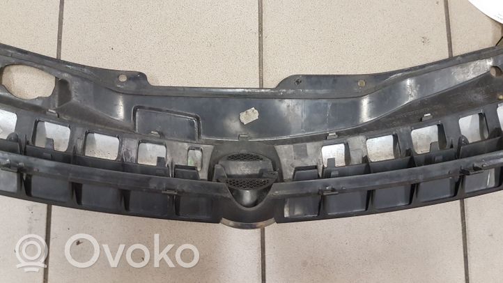 Opel Astra H Grille calandre supérieure de pare-chocs avant 13108463