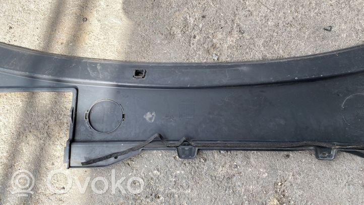 Volvo V60 Wiper trim 